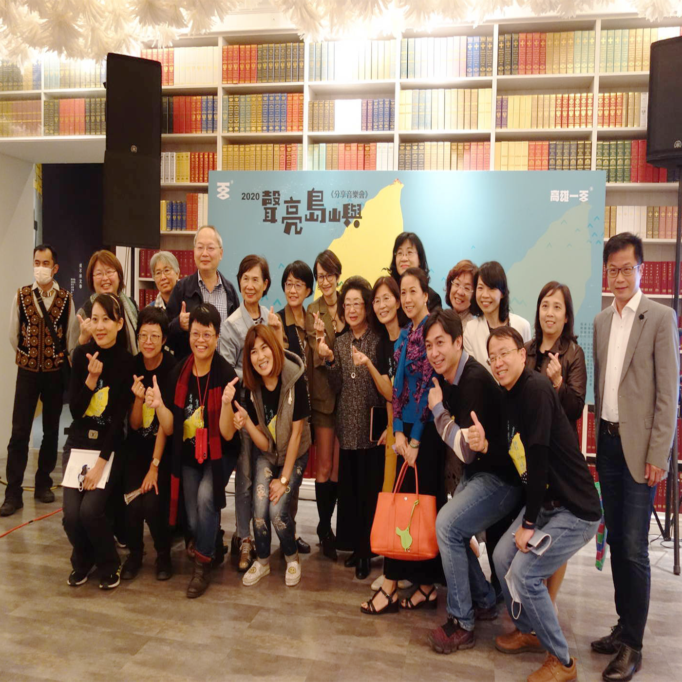 真摯的情感+島嶼集體記憶課程=澎湖【鎮海國中】校園藝術展！