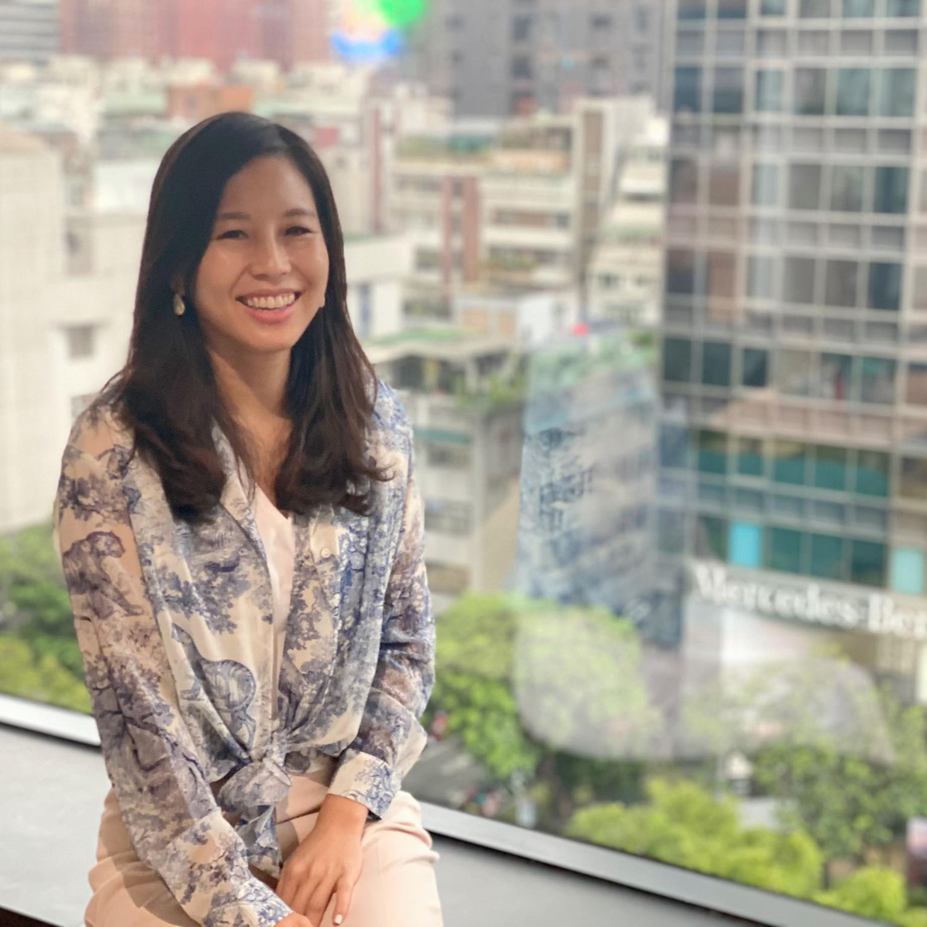 CAREhER - A community learning & development platform for women leaders in the APAC