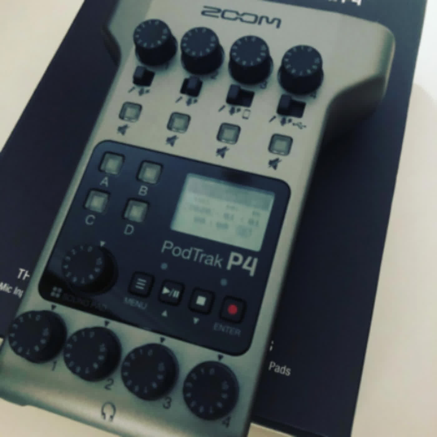 A\'sf -Pod- Radio